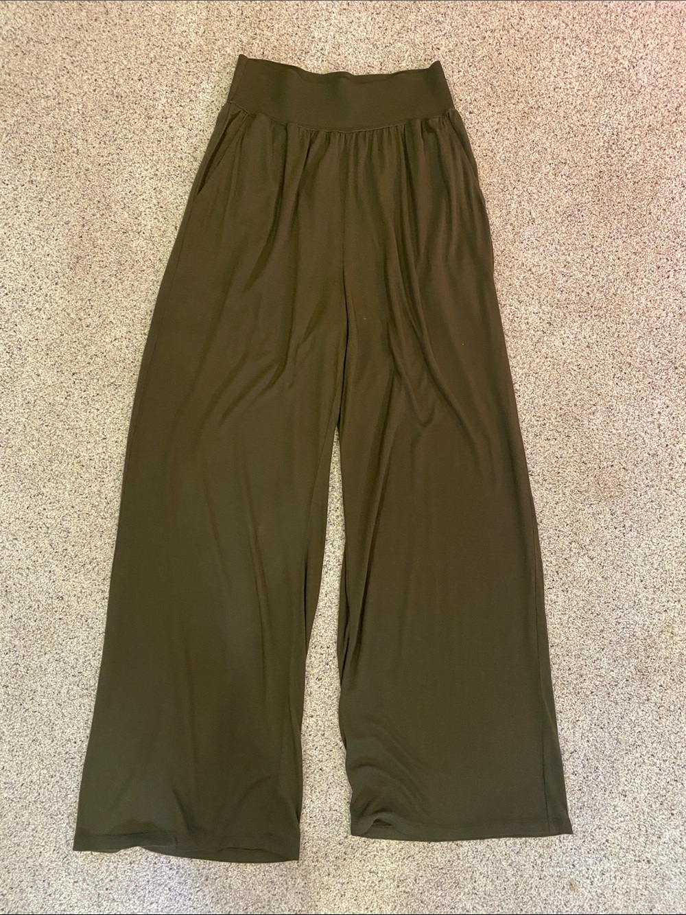 Theory Olive Wide-Leg Pull-On Pants